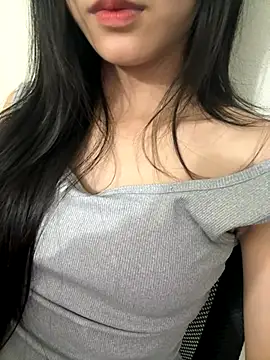 Snapshot of Desi_sara chatting on October 18, 2025, 3:47 pm Desi sara online show from October 18, 2025, 3:47 pm