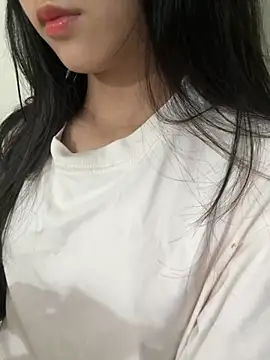 Snapshot of Desi_sara chatting on October 28, 2025, 4:24 am Desi sara online show from October 28, 2025, 4:24 am