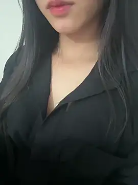 Snapshot of Desi_sara chatting on April 4, 2026, 3:02 am Desi sara online show from April 4, 2026, 3:02 am