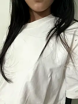 Snapshot of Desi_sara chatting on November 8, 2025, 3:32 am Desi sara online show from November 8, 2025, 3:32 am