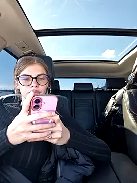 Couplexxx10xh online show from October 19, 2025, 9:34 am