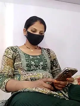 Snapshot of poojam93 chatting on November 5, 2025, 7:00 am poojam93 online show from November 5, 2025, 7:00 am