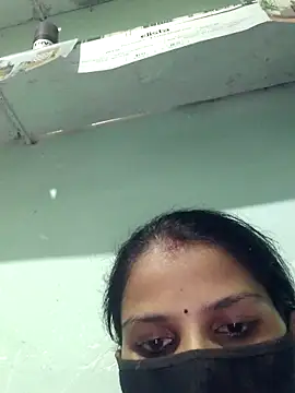 Snapshot of poojam93 chatting on September 17, 2025, 2:08 pm poojam93 online show from September 17, 2025, 2:08 pm