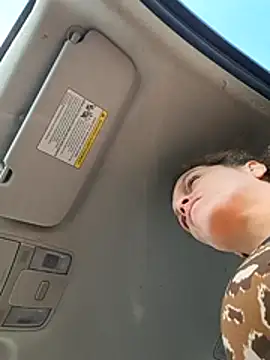 sarahkat86 online show from January 18, 2026, 3:15 pm