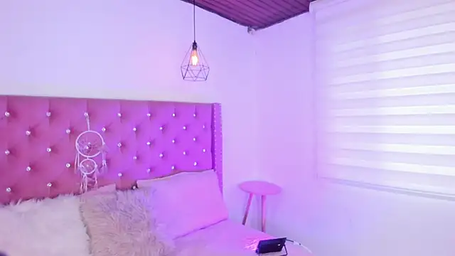 Snapshot of Jade_rey_ chatting on September 15, 2025, 8:20 pm Jade rey online show from September 15, 2025, 8:20 pm