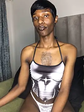 Trans fairy online show from September 25, 2025, 7:20 pm