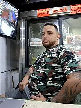 Catire10  online show from November 15, 2025, 2:10 pm