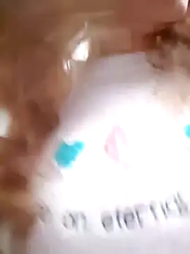 aytanna torrez online show from November 25, 2025, 12:38 pm