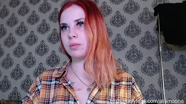 Snapshot of Alismoona chatting on March 13, 2026, 8:14 pm Alismoona online show from March 13, 2026, 8:14 pm