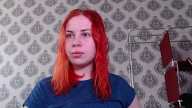 Snapshot of Alismoona chatting on April 2, 2026, 7:26 am Alismoona online show from April 2, 2026, 7:26 am