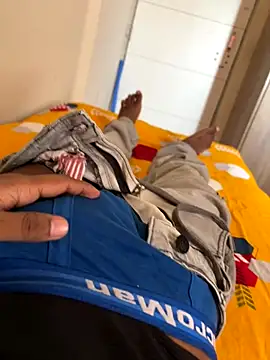 Snapshot of Lustking2406 chatting on October 27, 2025, 8:48 am Lustking2406 online show from October 27, 2025, 8:48 am