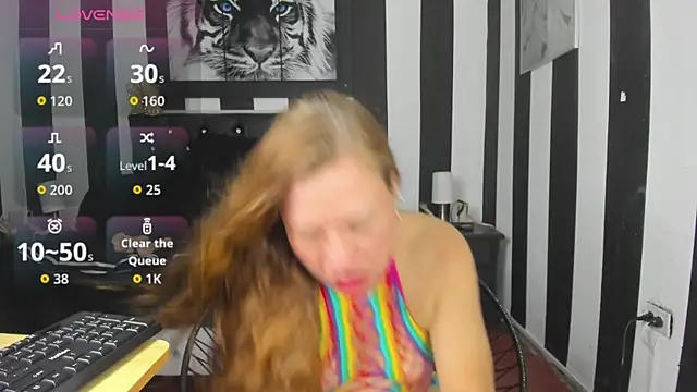 Snapshot of aliceemature4u chatting on November 17, 2025, 10:25 pm aliceemature4u online show from November 17, 2025, 10:25 pm