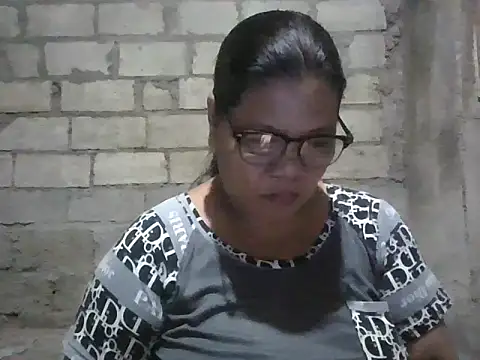 Snapshot of xxbernxxx chatting on September 18, 2025, 9:23 am xxbernxxx online show from September 18, 2025, 9:23 am