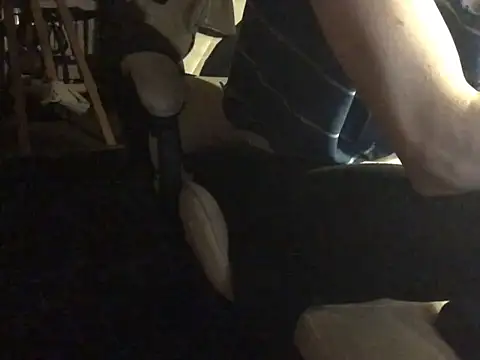 Salon1986 online show from April 15, 2026, 7:40 pm