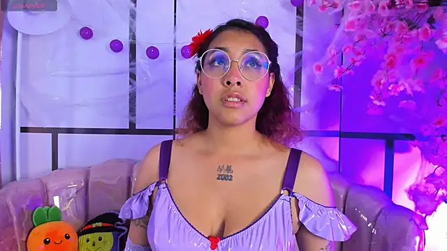 Snapshot of Olivejoness chatting on October 31, 2025, 4:53 am Olivejoness online show from October 31, 2025, 4:53 am