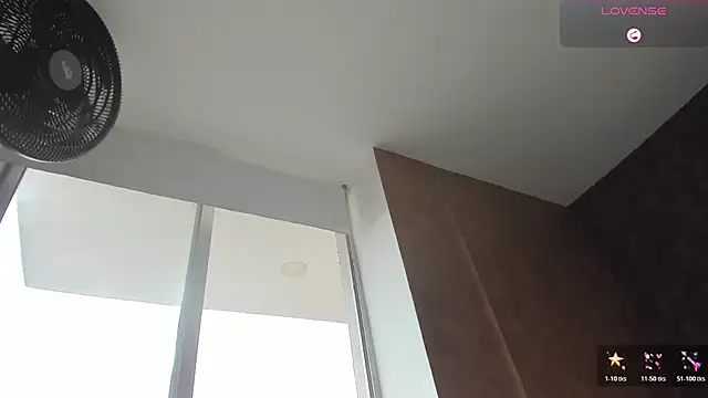 sweet  vanessa1 online show from March 5, 2026, 10:48 pm