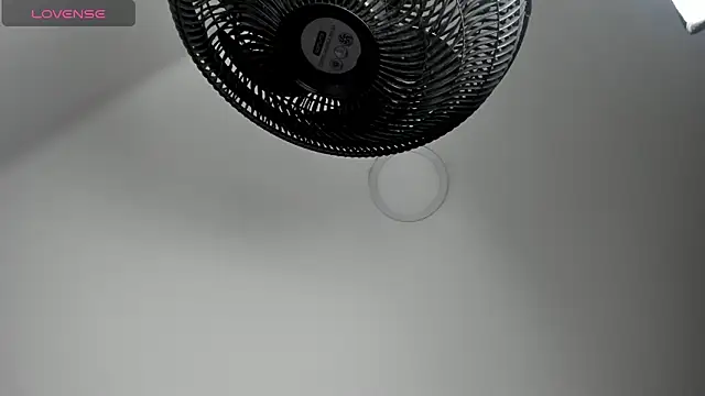 Snapshot of sweet__vanessa1 chatting on September 12, 2025, 3:17 am sweet vanessa1 online show from September 12, 2025, 3:17 am