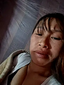 Snapshot of ngocngoc_cute chatting on February 13, 2026, 1:33 pm ngocngoc cute online show from February 13, 2026, 1:33 pm