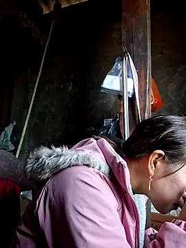 Snapshot of ngocngoc_cute chatting on November 23, 2025, 1:15 am ngocngoc cute online show from November 23, 2025, 1:15 am