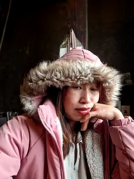 Snapshot of ngocngoc_cute chatting on December 5, 2025, 3:49 am ngocngoc cute online show from December 5, 2025, 3:49 am