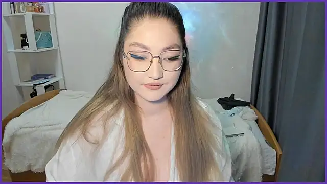 lyra x online show from September 13, 2025, 12:16 pm