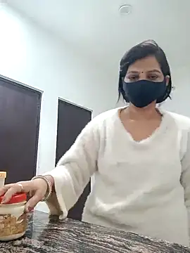 soni yhakur online show from February 12, 2026, 2:33 am