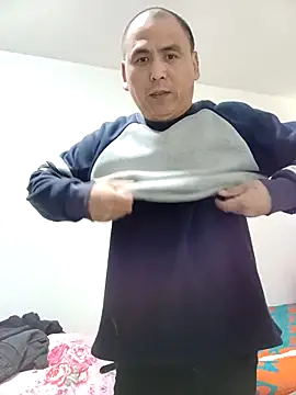 CWQ123 online show from November 17, 2025, 11:42 pm