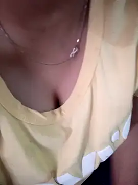 Neha Tyagi online show from November 20, 2025, 5:41 am