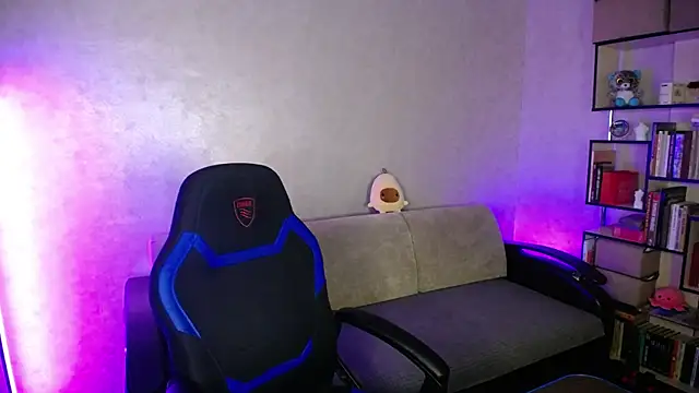 Snapshot of yes_cute_boy_ chatting on November 5, 2025, 7:06 pm yes cute boy online show from November 5, 2025, 7:06 pm