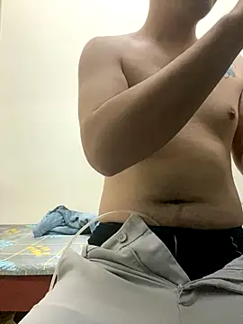 lahungdj12 online show from November 15, 2025, 10:52 am