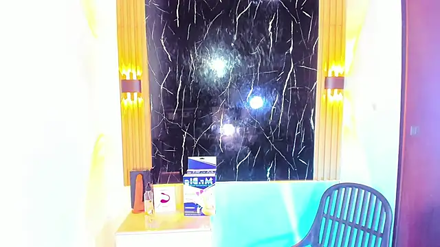 Wyatt Rose online show from October 30, 2025, 3:38 am