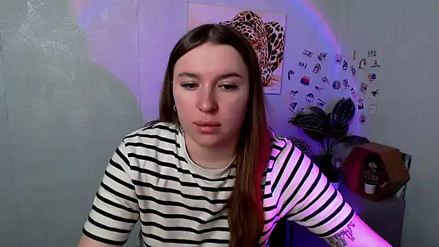 JuliaTopp  online show from February 20, 2026, 5:26 am