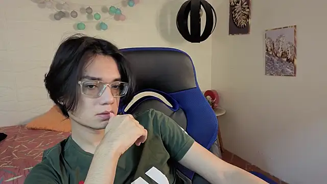 Snapshot of davoxer chatting on December 14, 2025, 3:46 am davoxer online show from December 14, 2025, 3:46 am