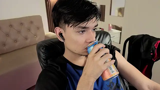 davoxer online show from April 10, 2026, 3:13 am