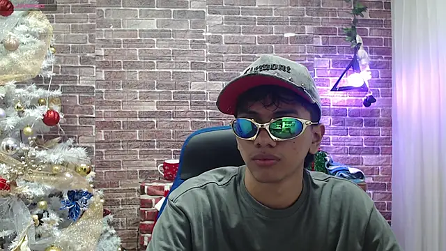 markbowie online show from December 20, 2025, 2:31 pm