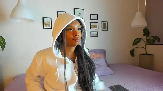 Snapshot of Coco_joness chatting on November 16, 2025, 7:51 pm Coco joness online show from November 16, 2025, 7:51 pm