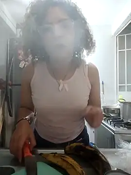 Snapshot of CATTALINAHOT chatting on February 16, 2026, 9:24 pm CATTALINAHOT online show from February 16, 2026, 9:24 pm