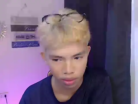 Snapshot of urcumjp chatting on November 25, 2025, 4:13 am urcumjp online show from November 25, 2025, 4:13 am