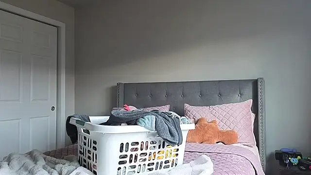 bambifarrina online show from October 17, 2025, 8:54 pm