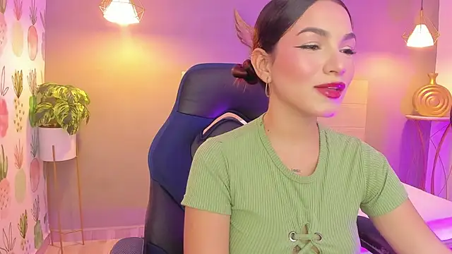 Snapshot of luma_sky_ chatting on September 25, 2025, 2:39 am luma sky online show from September 25, 2025, 2:39 am