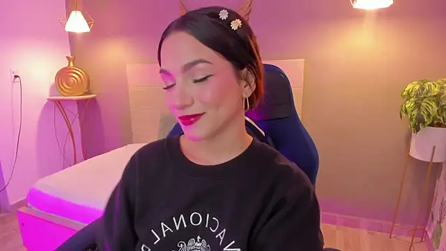 Snapshot of luma_sky_ chatting on September 24, 2025, 2:51 am luma sky online show from September 24, 2025, 2:51 am