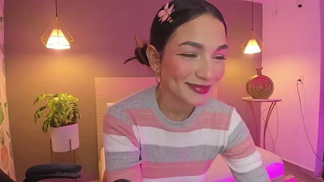 Snapshot of luma_sky_ chatting on October 7, 2025, 3:18 am luma sky online show from October 7, 2025, 3:18 am