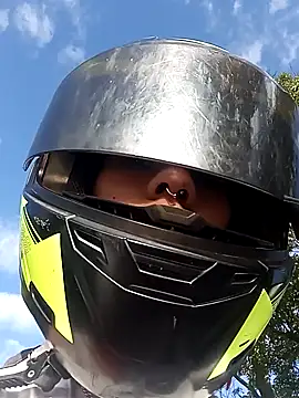 Snapshot of Foxxy_Doll chatting on November 29, 2025, 12:05 pm Foxxy Doll online show from November 29, 2025, 12:05 pm