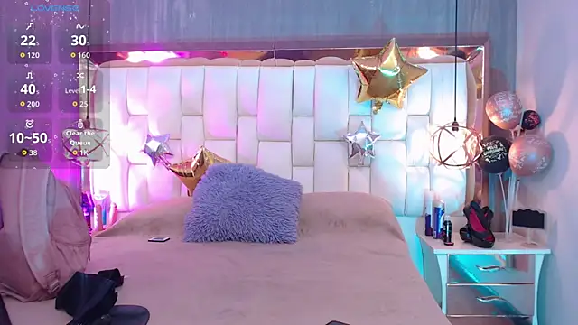 Snapshot of Foxxy_Doll chatting on November 8, 2025, 4:32 pm Foxxy Doll online show from November 8, 2025, 4:32 pm