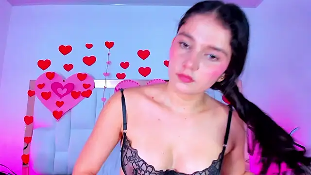 ZoeBarnett online show from February 16, 2026, 6:17 pm