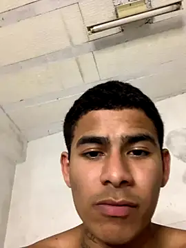 Snapshot of Novindot23cm chatting on December 15, 2025, 9:53 pm Novindot23cm online show from December 15, 2025, 9:53 pm