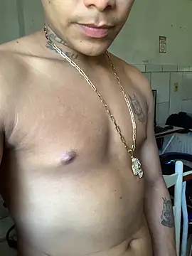 Snapshot of Novindot23cm chatting on December 20, 2025, 6:00 pm Novindot23cm online show from December 20, 2025, 6:00 pm