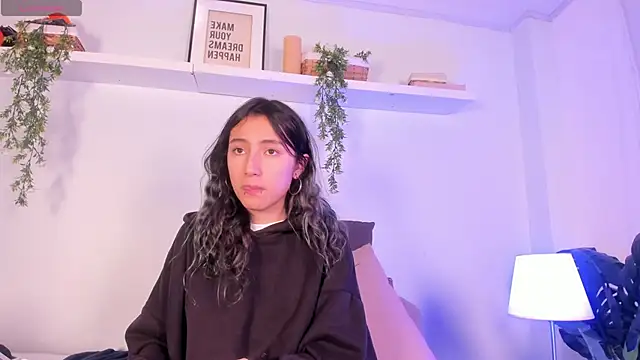 Vampgyal online show from November 18, 2025, 9:40 pm