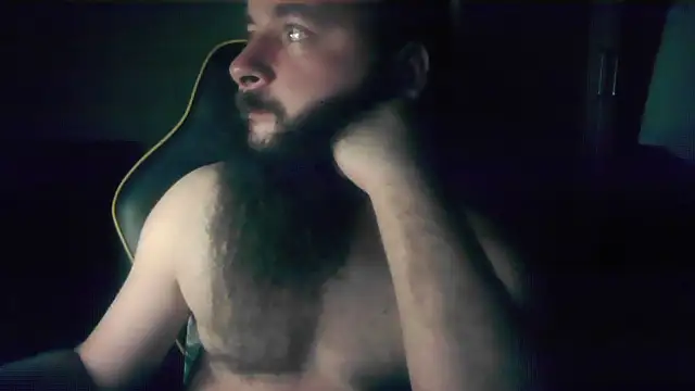 LondonMan1988 online show from November 18, 2025, 10:45 pm