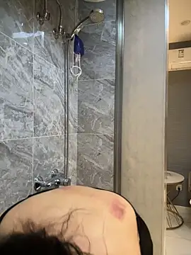 Snapshot of anna_yngs chatting on November 28, 2025, 1:06 am anna yngs online show from November 28, 2025, 1:06 am